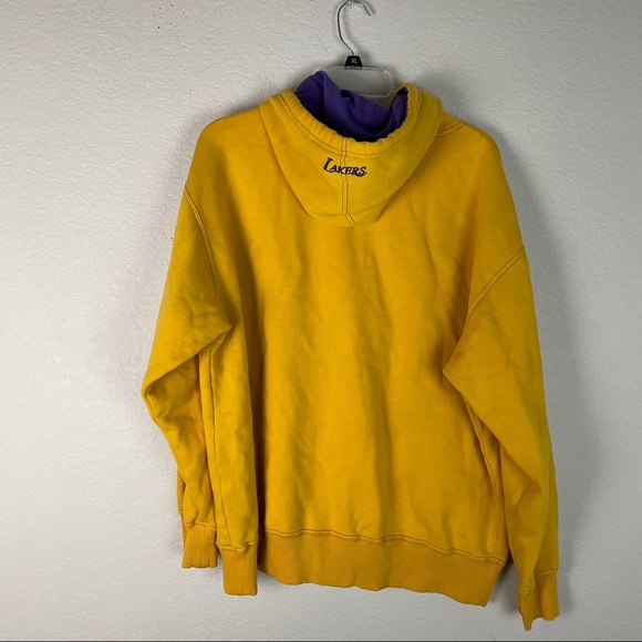 Los Angeles Lakers Exclusive Hoodie Jacket - Picture 5 of 8